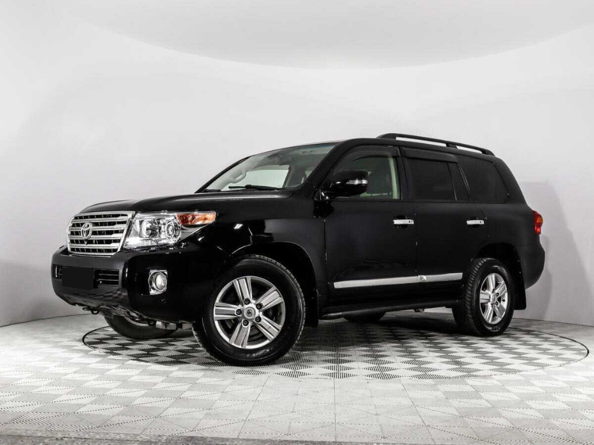 Toyota Land Cruiser с пробегом — 2012 год. Фото: #0