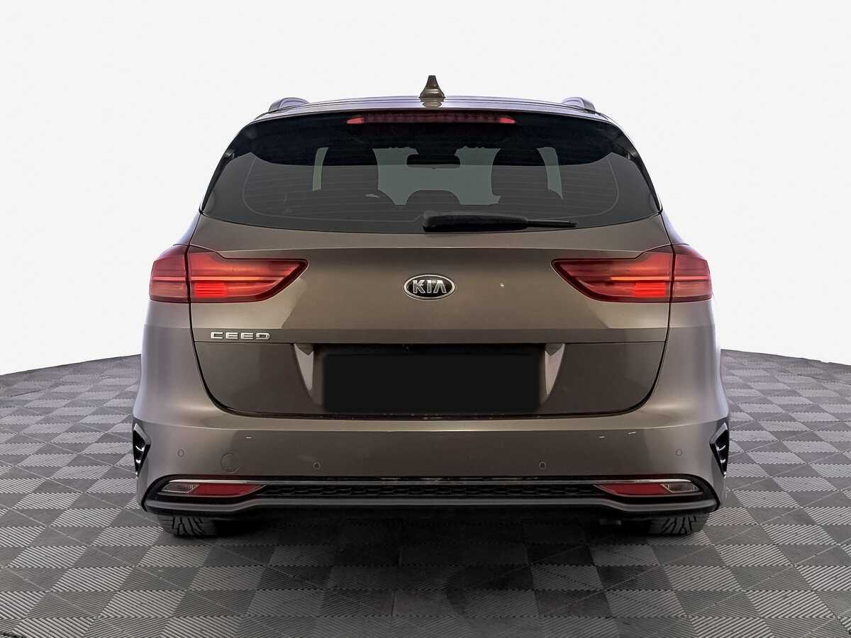 Kia Ceed с пробегом — 2021 год. Фото: #5