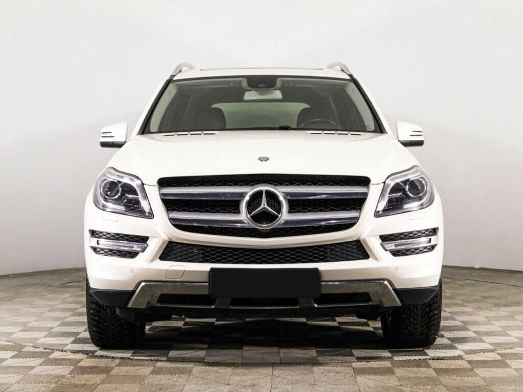 Mercedes-Benz GL-Класс с пробегом — 2015 год. Фото: #1