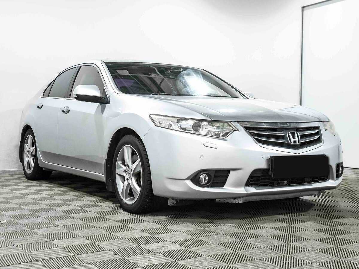 Honda Accord с пробегом — 2011 год. Фото: #2