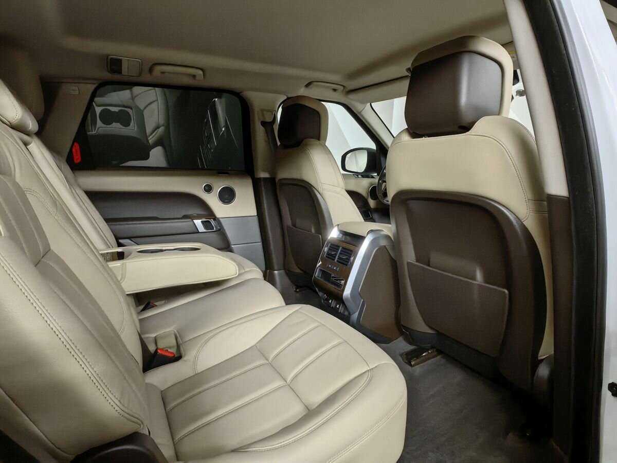 Land Rover Range Rover Sport с пробегом — 2019 год. Фото: #11