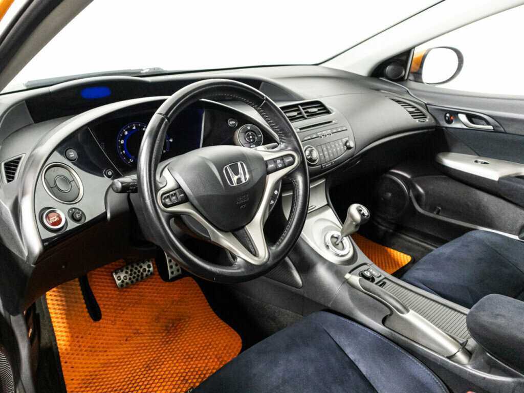 Honda Civic с пробегом — 2008 год. Фото: #10