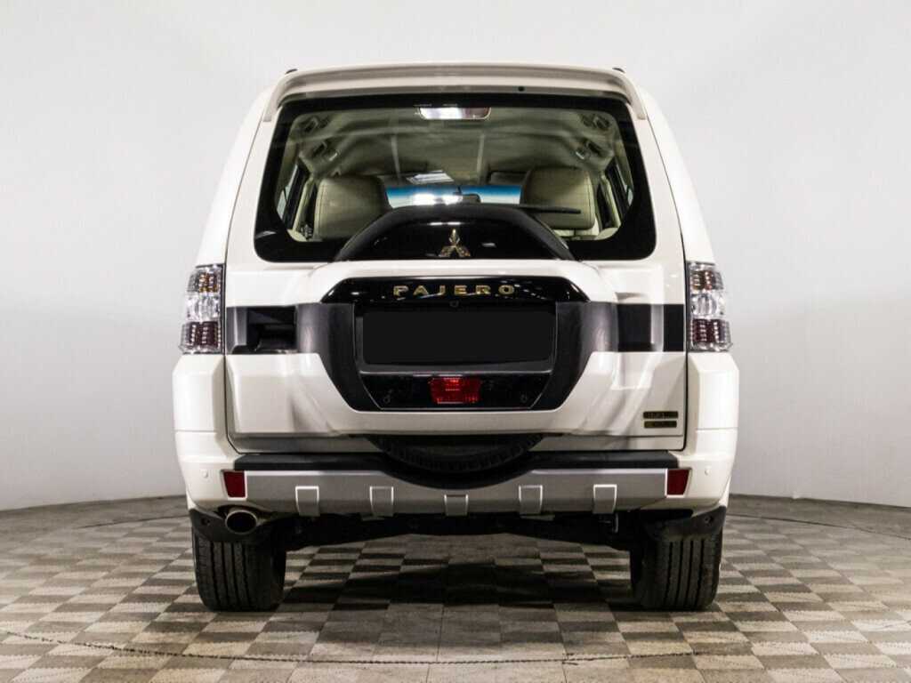 Mitsubishi Pajero с пробегом — 2019 год. Фото: #5