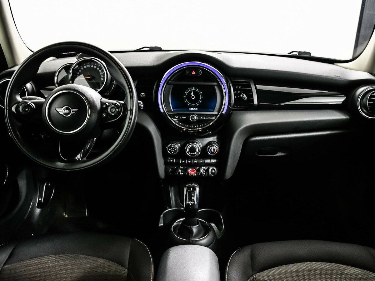 Mini Hatch с пробегом — 2020 год. Фото: #10