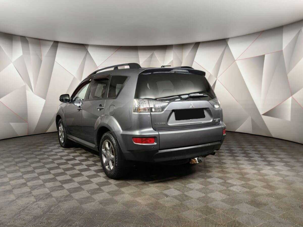 Mitsubishi Outlander с пробегом — 2011 год. Фото: #3