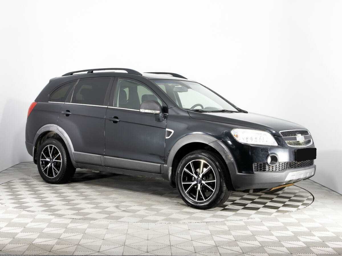 Chevrolet Captiva с пробегом — 2011 год. Фото: #2