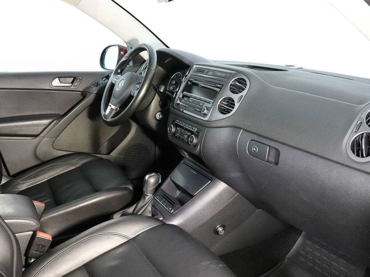 Volkswagen Tiguan с пробегом — 2011 год. Фото: #7