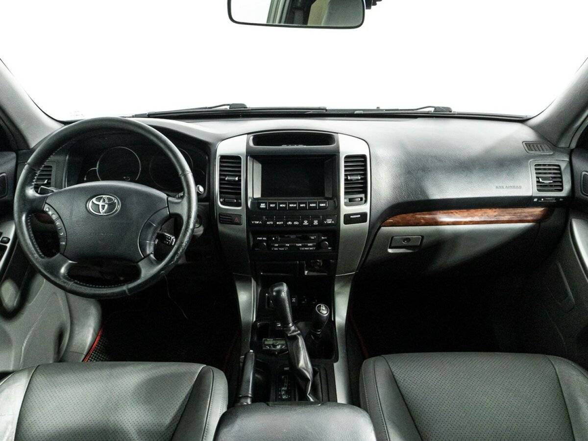 Toyota Land Cruiser Prado с пробегом — 2007 год. Фото: #12