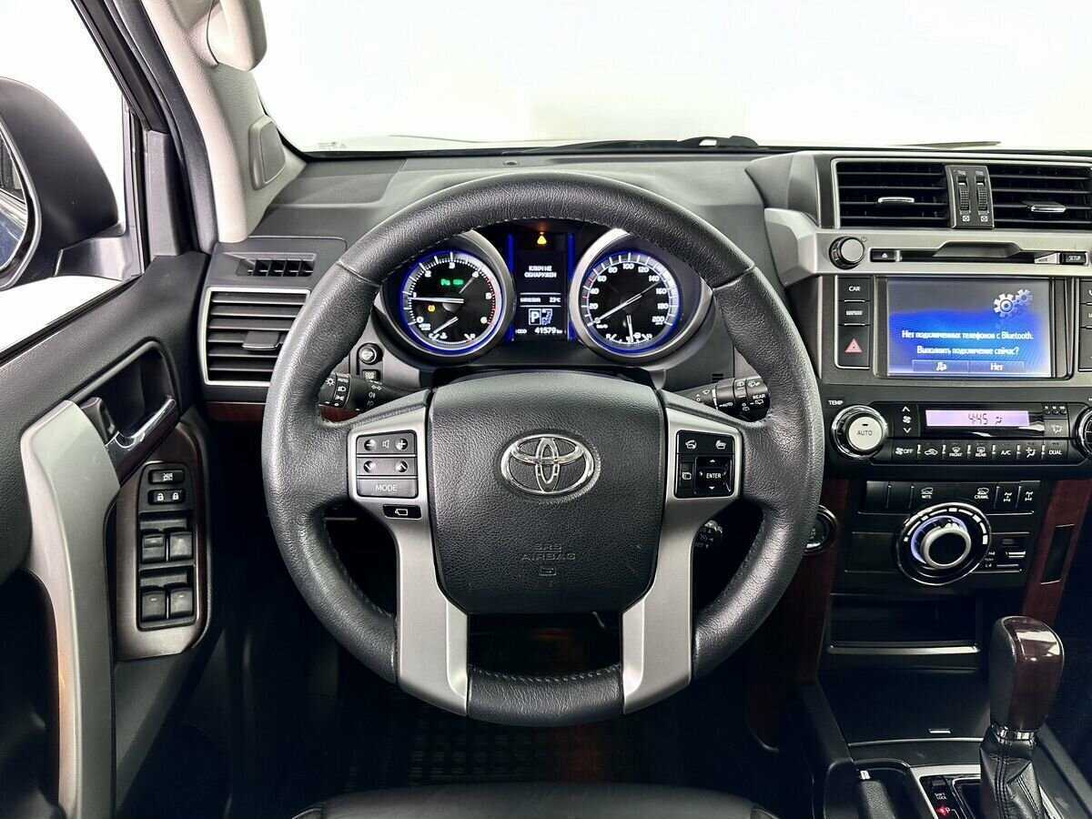Toyota Land Cruiser Prado с пробегом — 2017 год. Фото: #9