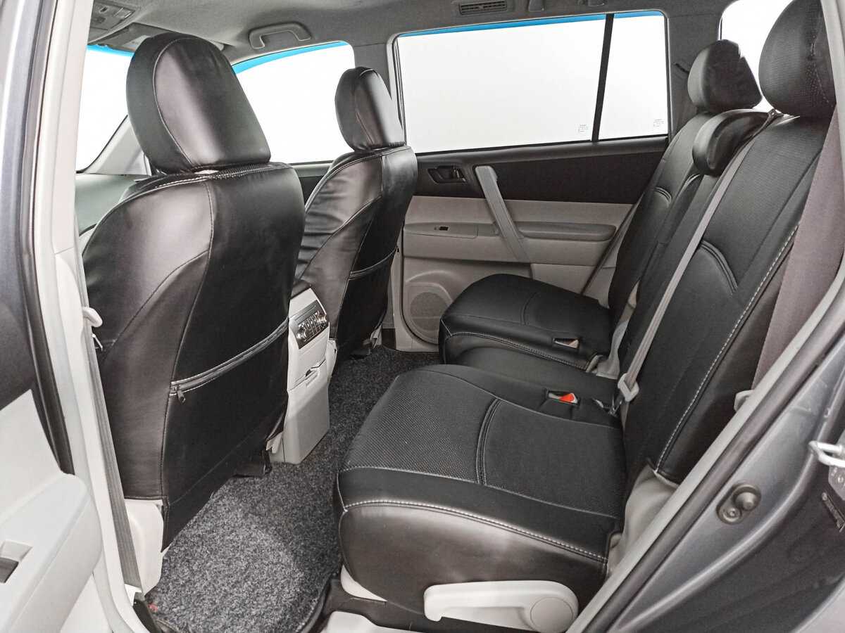 Toyota Highlander с пробегом — 2011 год. Фото: #9