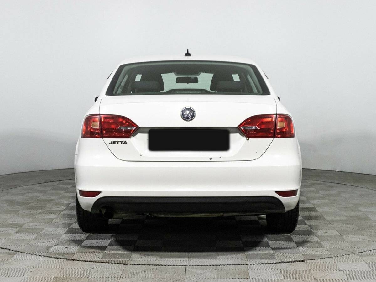 Volkswagen Jetta с пробегом — 2014 год. Фото: #5