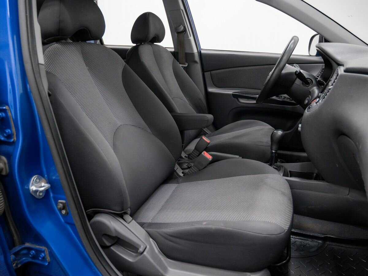 Kia Rio с пробегом — 2011 год. Фото: #6