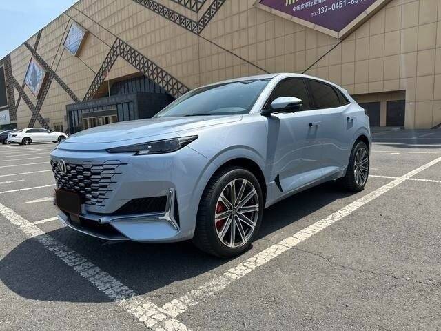 Changan UNI-K с пробегом — 2022 год. Посмотреть фото