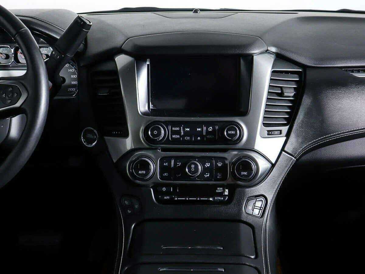 Chevrolet Tahoe с пробегом — 2016 год. Фото: #10