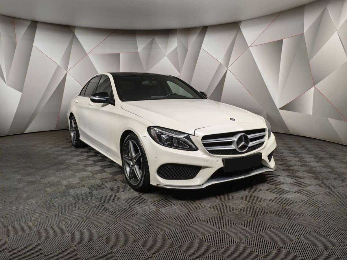 Mercedes-Benz C-Класс с пробегом — 2015 год. Фото: #2