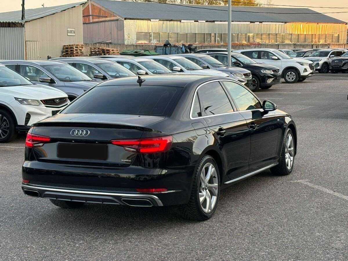 Audi A4 с пробегом — 2018 год. Фото: #2