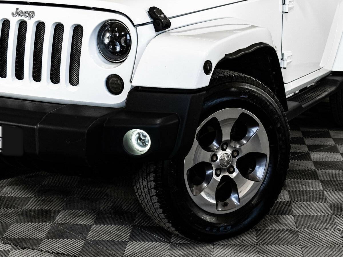 Jeep Wrangler с пробегом — 2011 год. Фото: #1