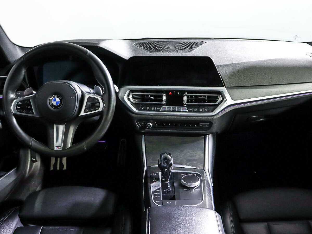 BMW 3 серии с пробегом — 2020 год. Фото: #9