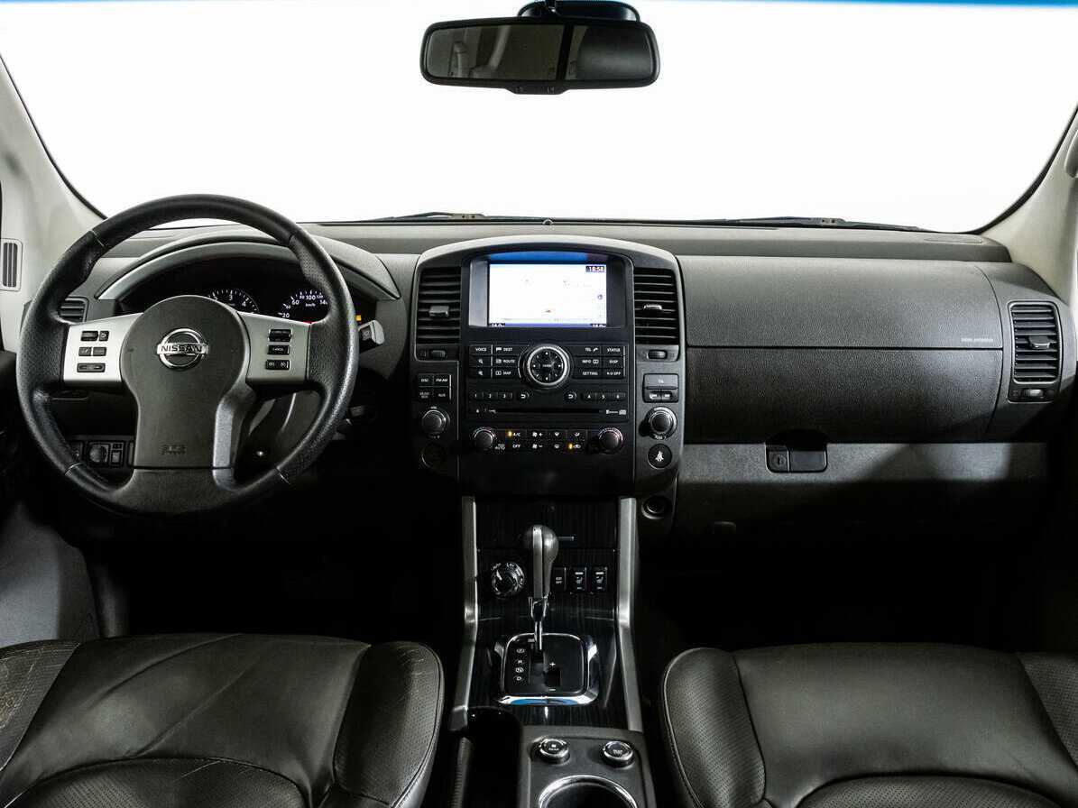 Nissan Pathfinder с пробегом — 2010 год. Фото: #7
