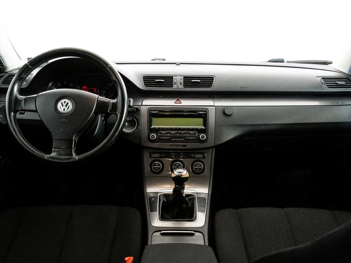 Volkswagen Passat с пробегом — 2008 год. Фото: #7