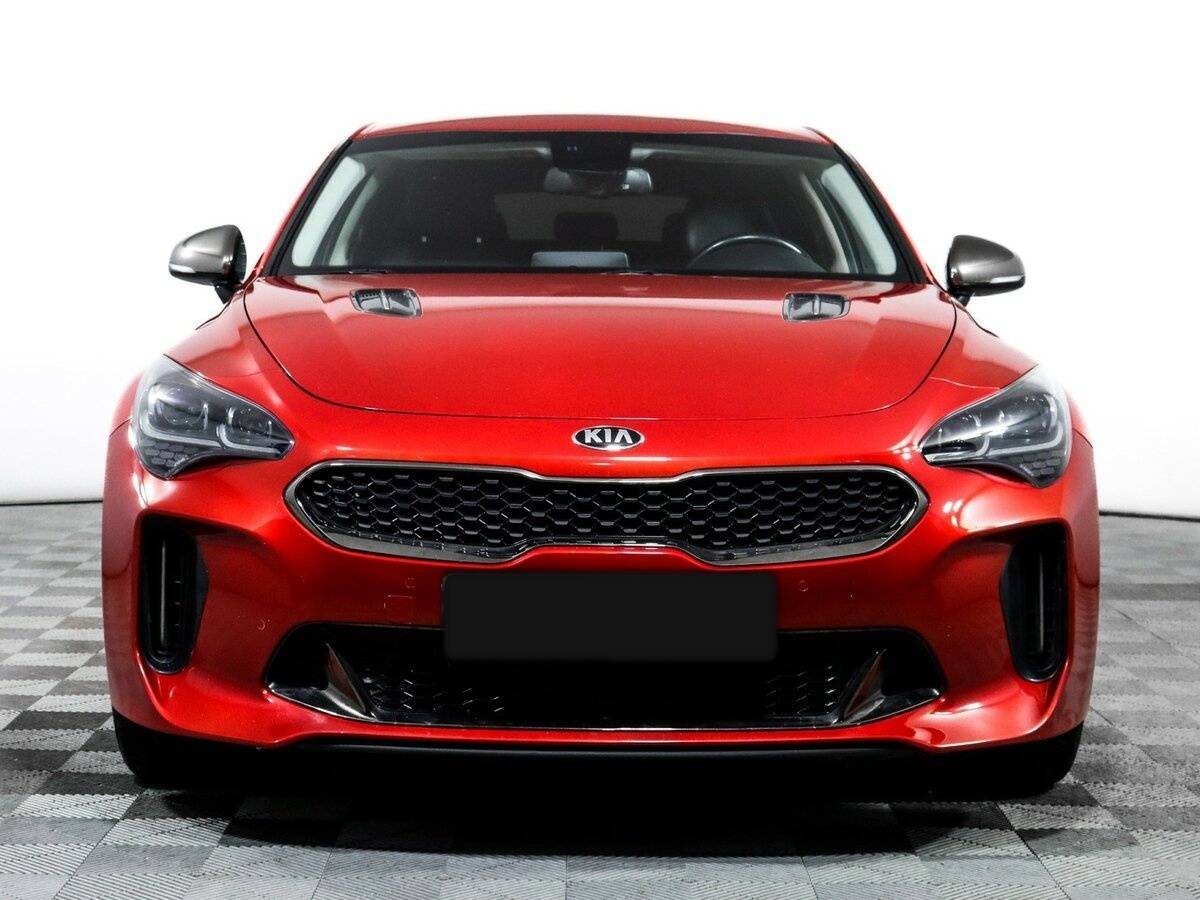 Kia Stinger с пробегом — 2019 год. Фото: #1
