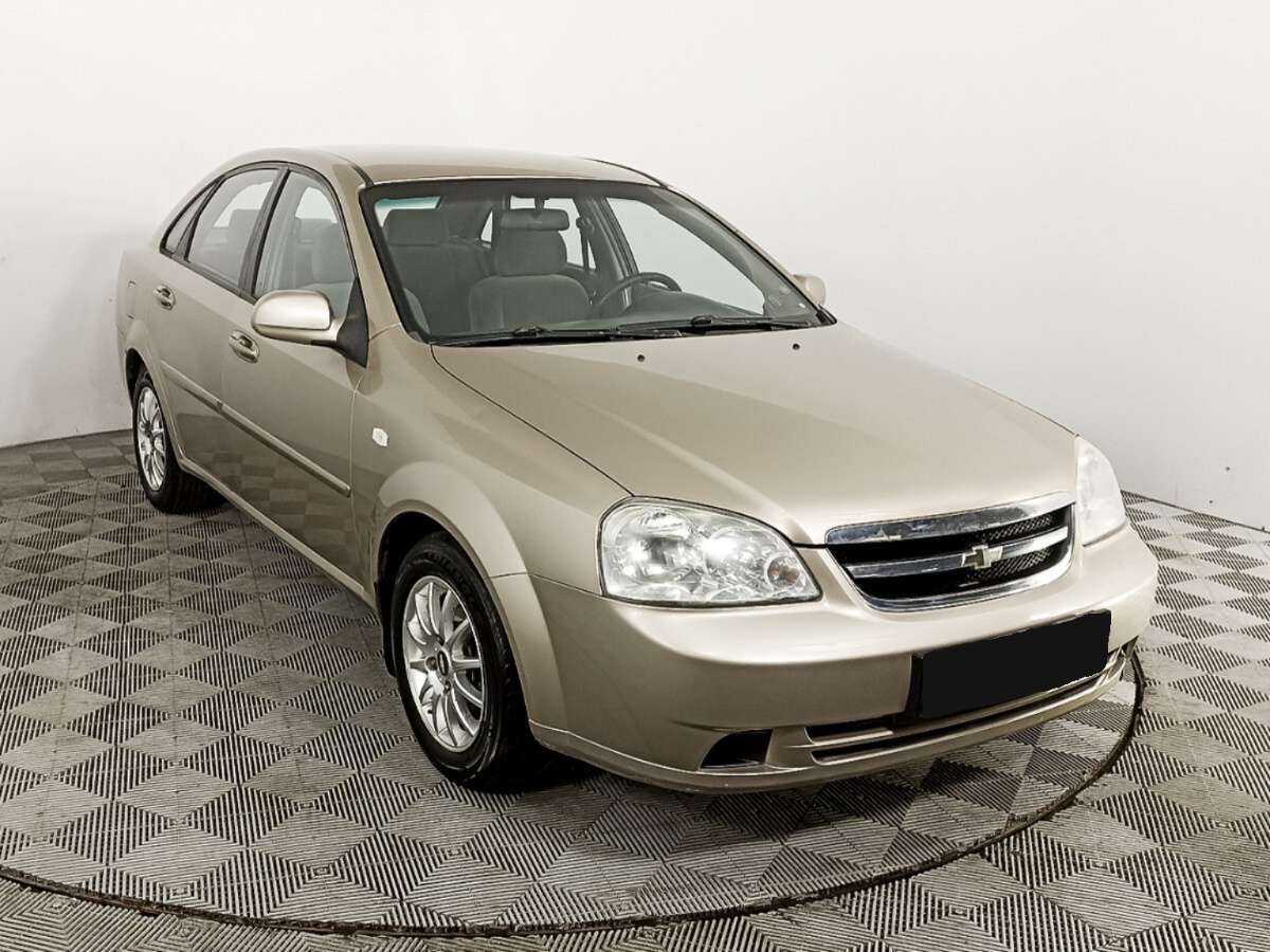Chevrolet Lacetti с пробегом — 2006 год. Фото: #2
