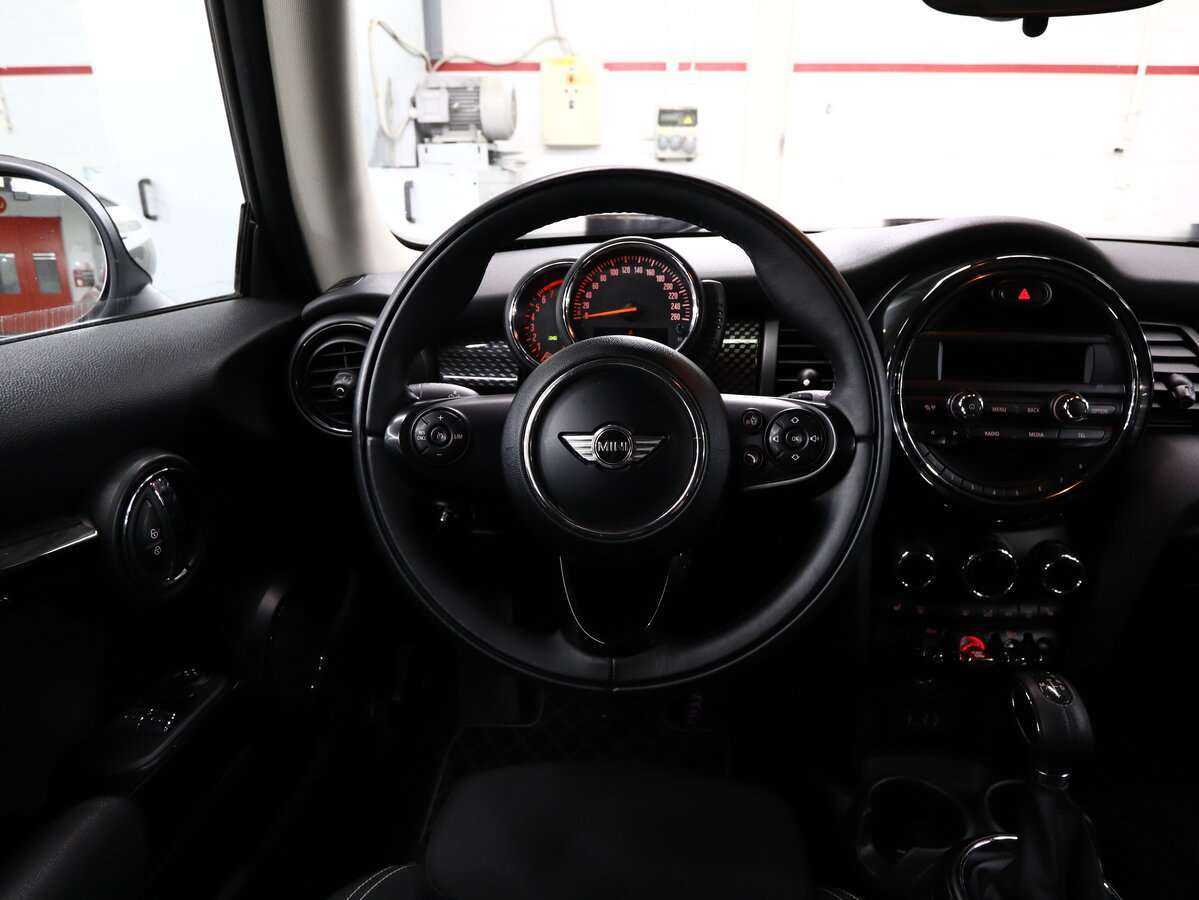 Mini Hatch с пробегом — 2016 год. Фото: #13