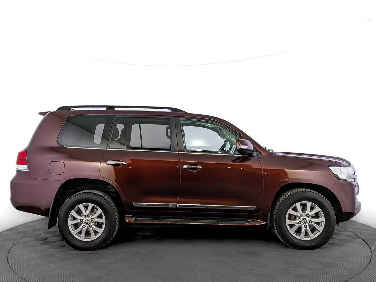 Toyota Land Cruiser с пробегом — 2018 год. Фото: #3