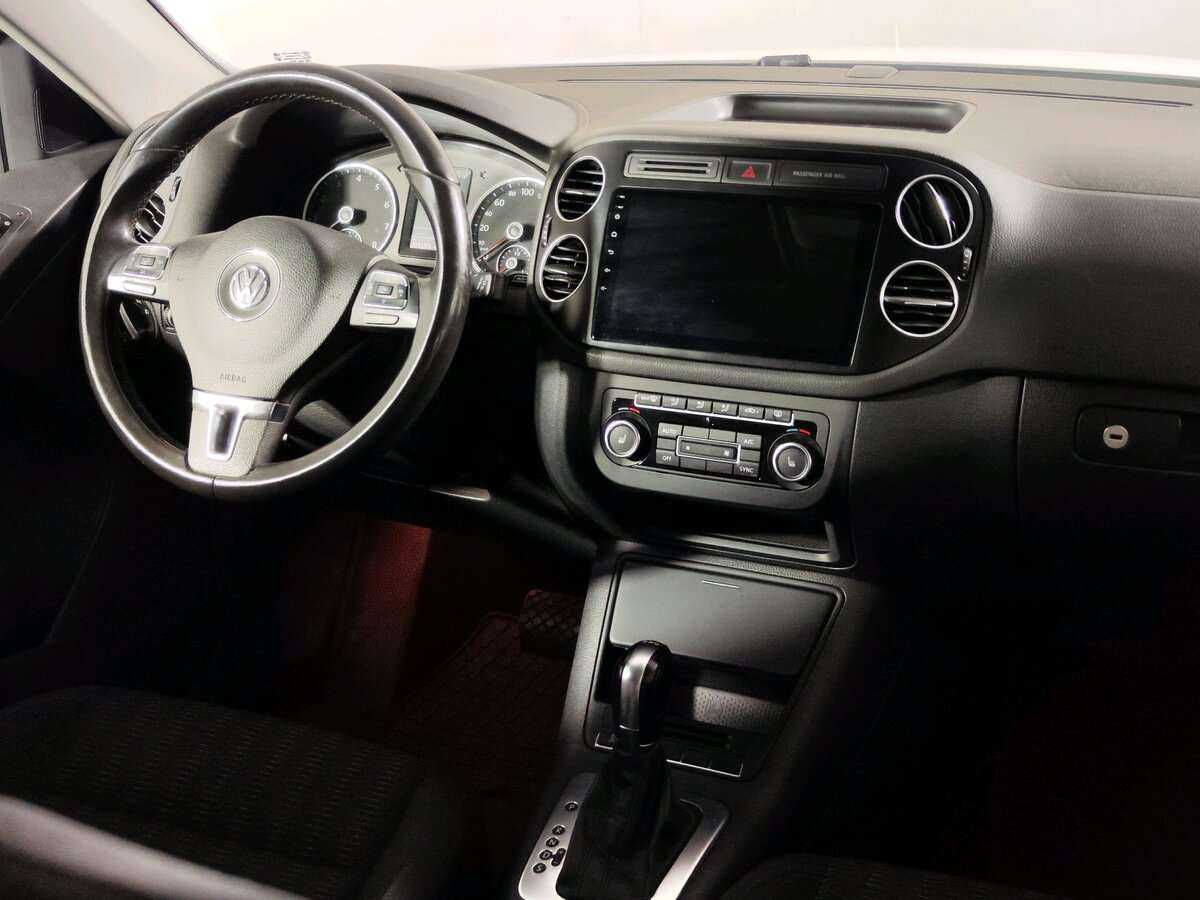 Volkswagen Tiguan с пробегом — 2013 год. Фото: #8