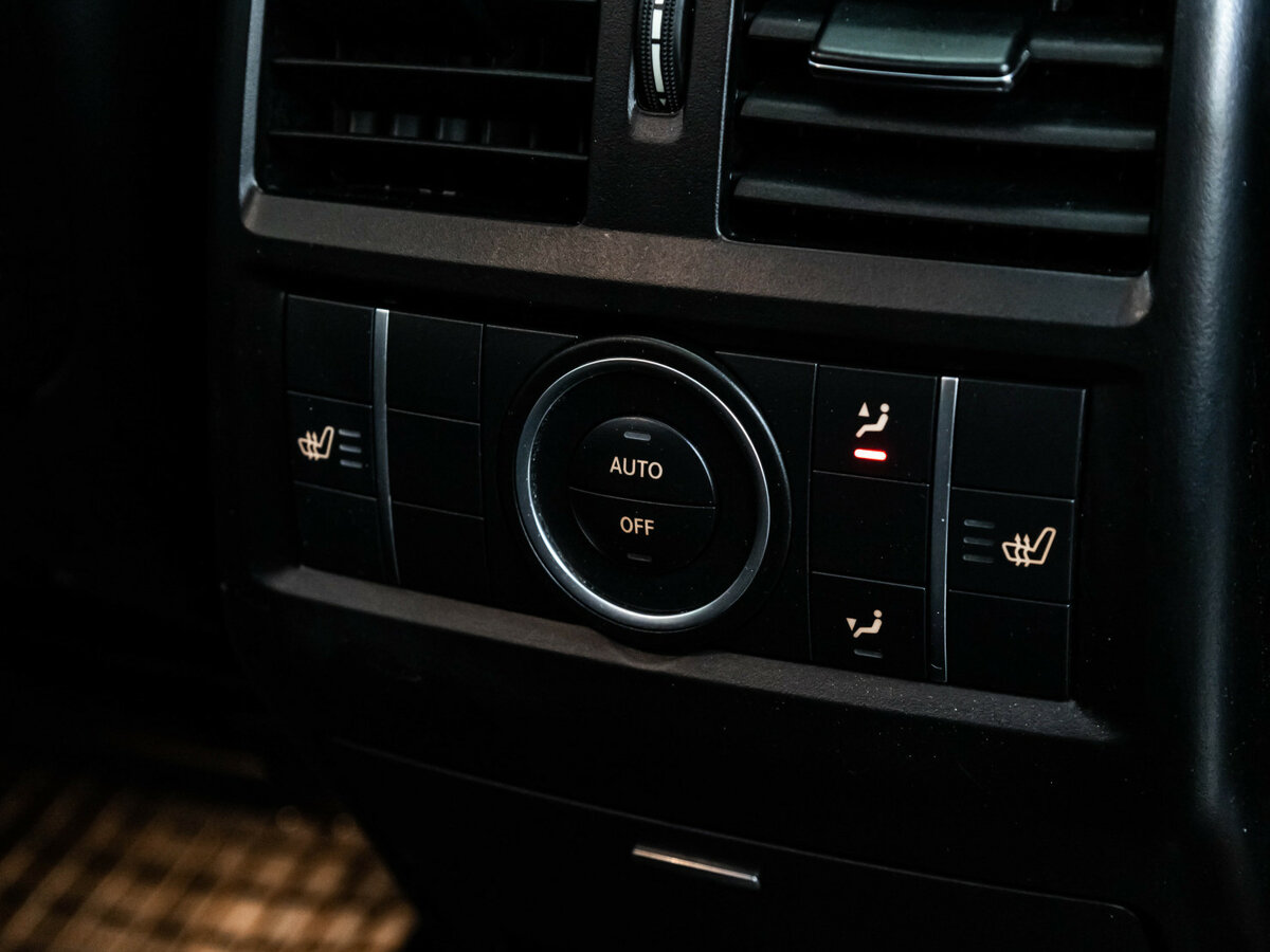 Mercedes-Benz GL-Класс с пробегом — 2014 год. Фото: #21