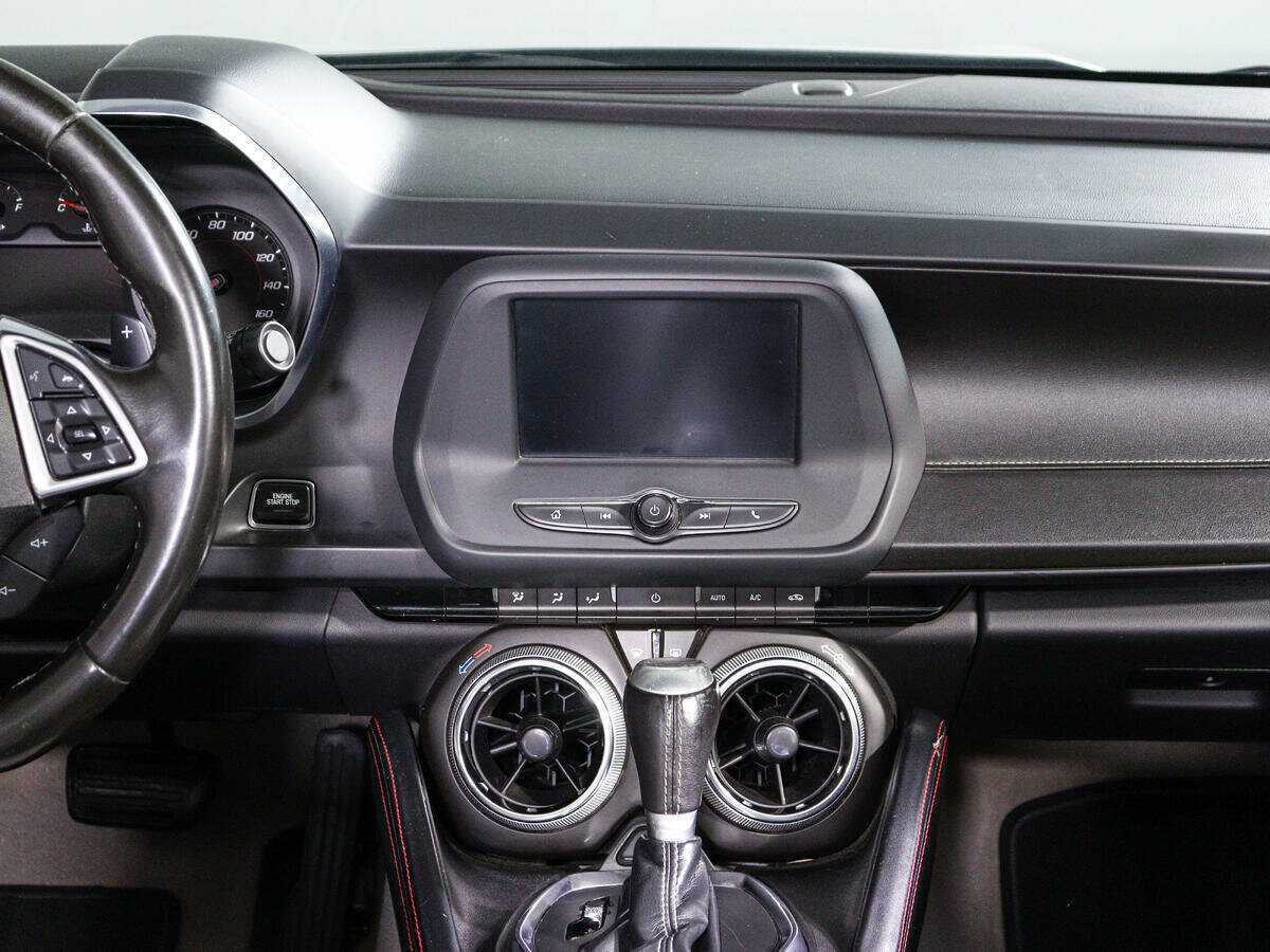 Chevrolet Camaro с пробегом — 2016 год. Фото: #17