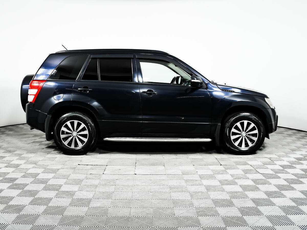 Suzuki Grand Vitara с пробегом — 2011 год. Фото: #3
