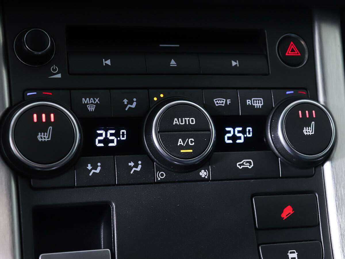 Land Rover Range Rover Evoque с пробегом — 2014 год. Фото: #17