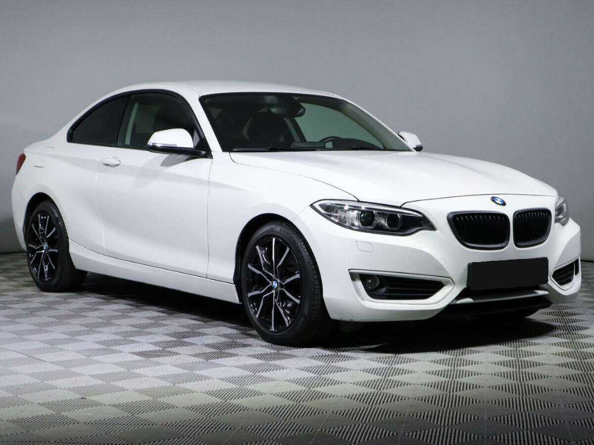 BMW 2 серии с пробегом — 2014 год. Фото: #2