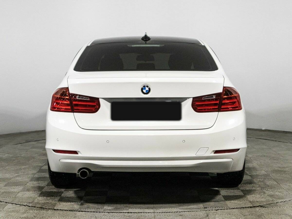 BMW 3 серии с пробегом — 2013 год. Фото: #4