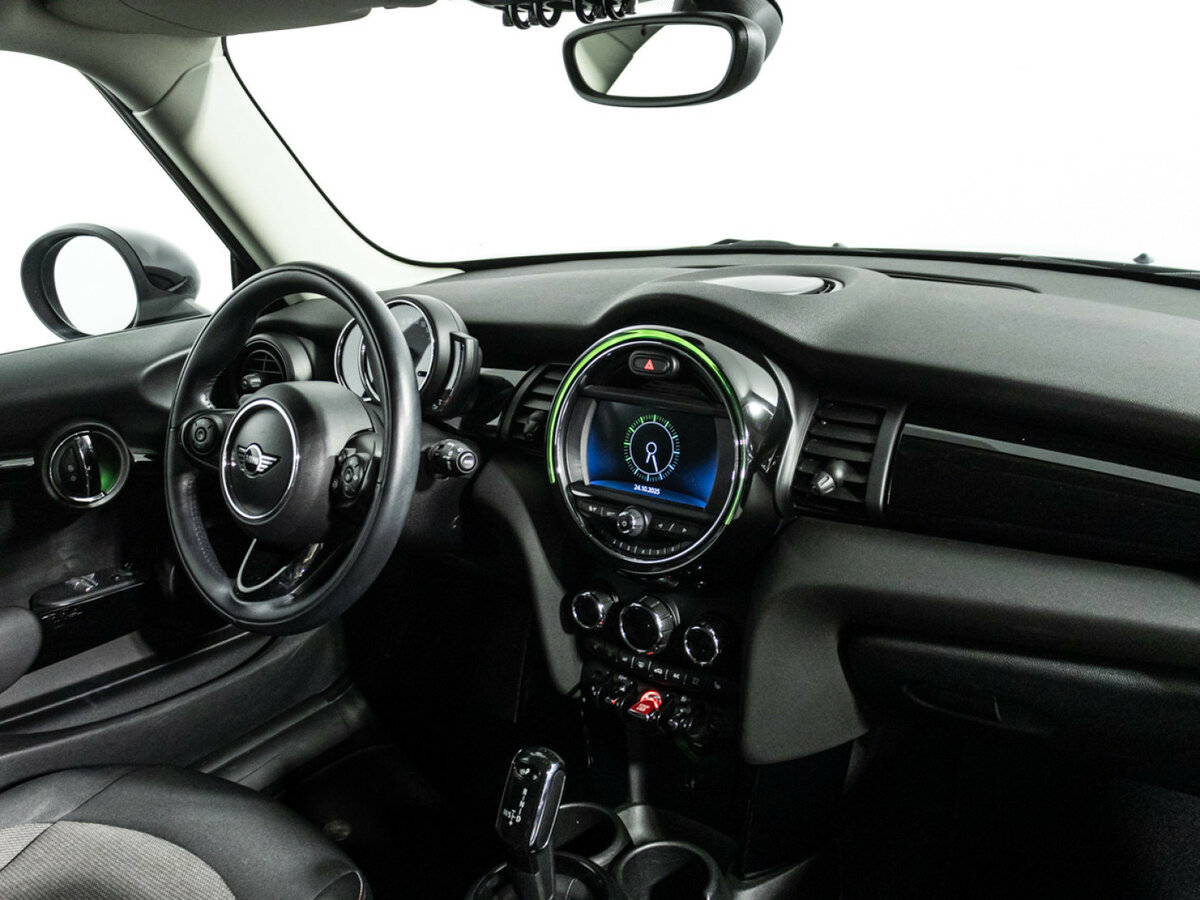 Mini Hatch с пробегом — 2018 год. Фото: #8
