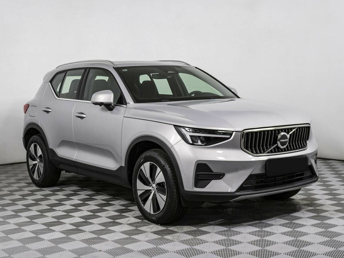 Volvo XC40 с пробегом — 2024 год. Фото: #0