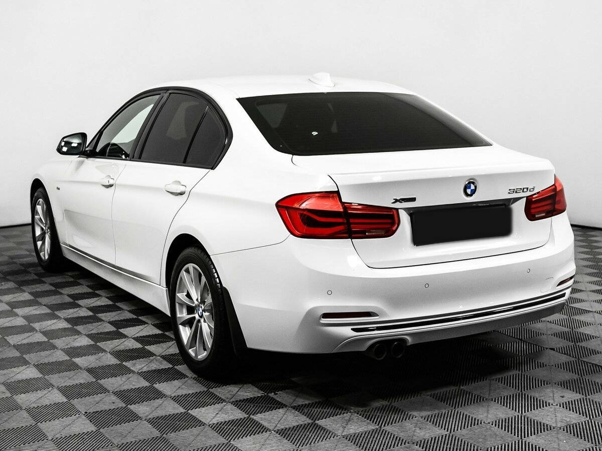 BMW 3 серии с пробегом — 2017 год. Фото: #6