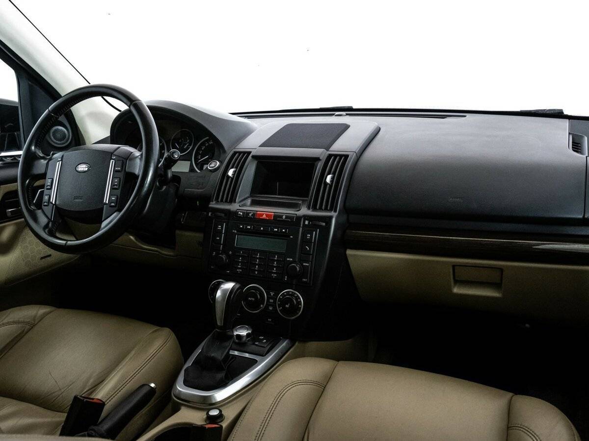 Land Rover Freelander с пробегом — 2010 год. Фото: #6