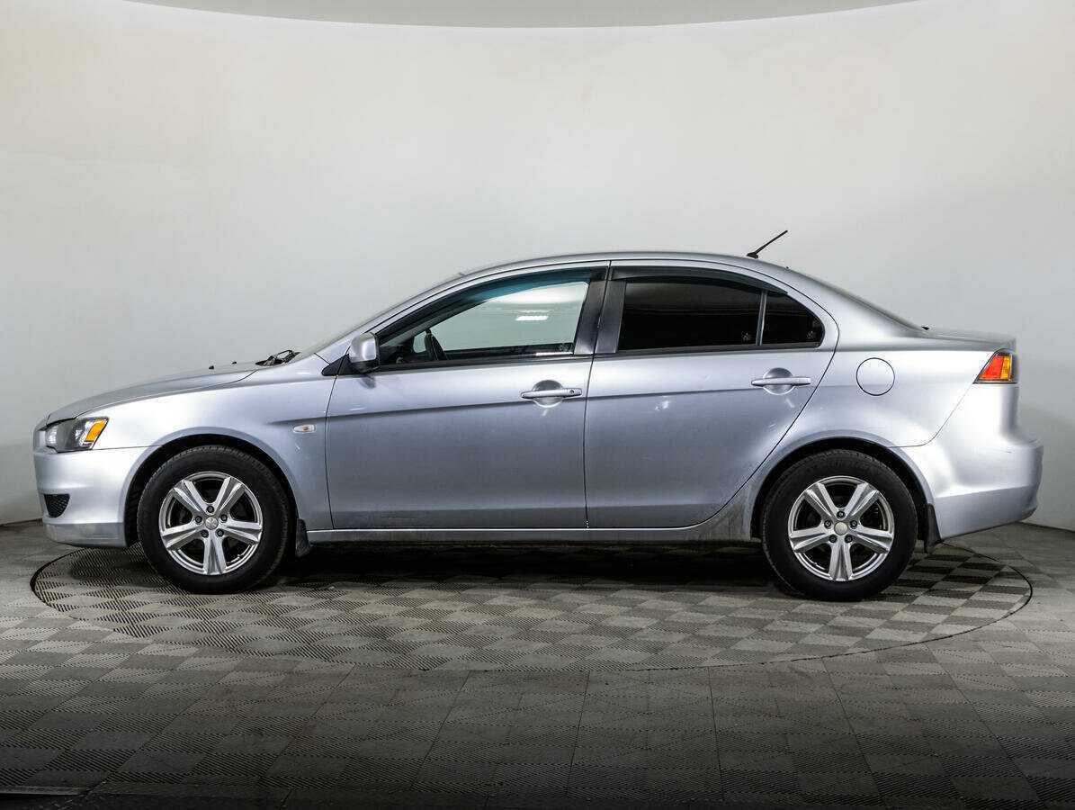 Mitsubishi Lancer с пробегом — 2010 год. Фото: #7