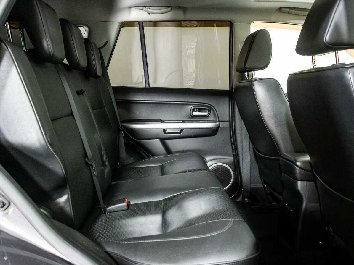 Suzuki Grand Vitara с пробегом — 2010 год. Фото: #14