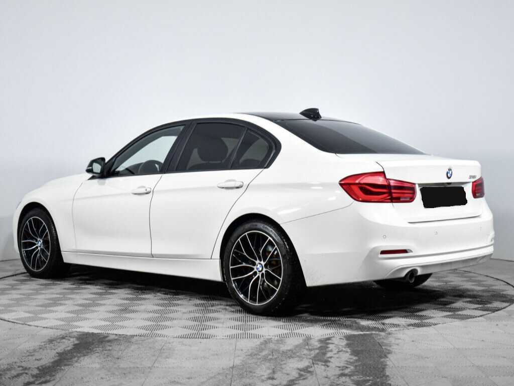 BMW 3 серии с пробегом — 2017 год. Фото: #6