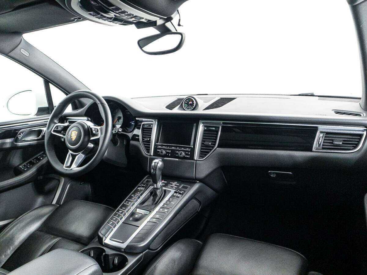 Porsche Macan с пробегом — 2015 год. Фото: #8