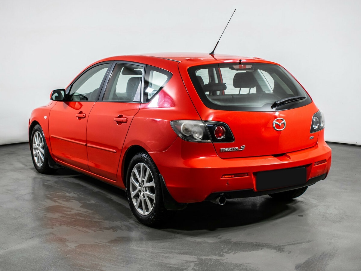 Mazda 3 с пробегом — 2008 год. Фото: #6