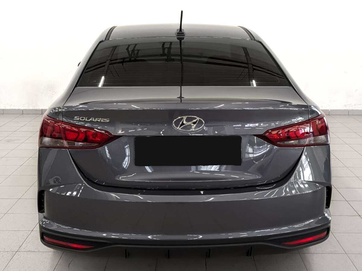 Hyundai Solaris с пробегом — 2022 год. Фото: #4