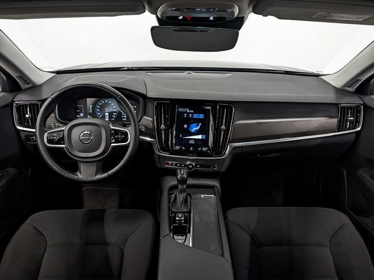 Volvo V90 Cross Country с пробегом — 2019 год. Фото: #11