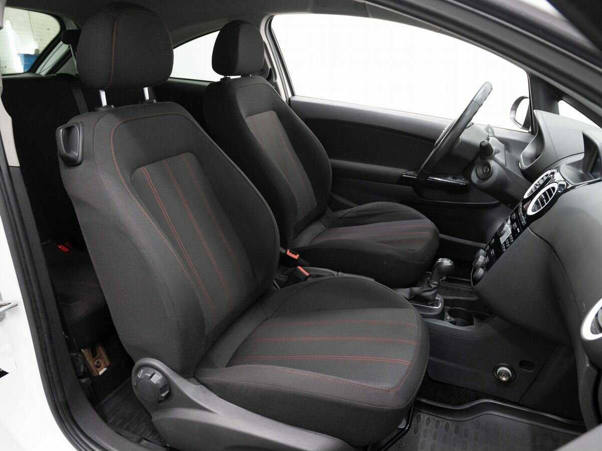 Opel Corsa с пробегом — 2010 год. Фото: #11