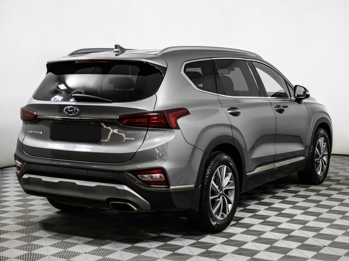 Hyundai Santa Fe с пробегом — 2019 год. Фото: #3