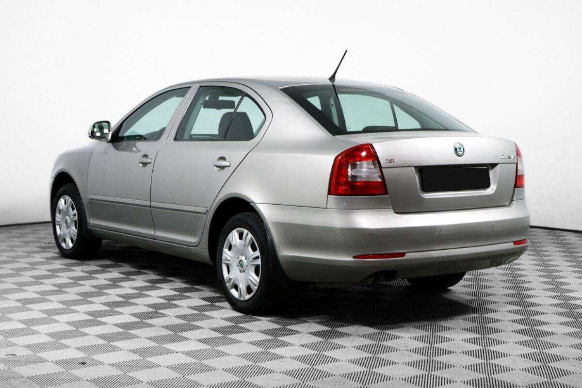 Skoda Octavia с пробегом — 2011 год. Фото: #6