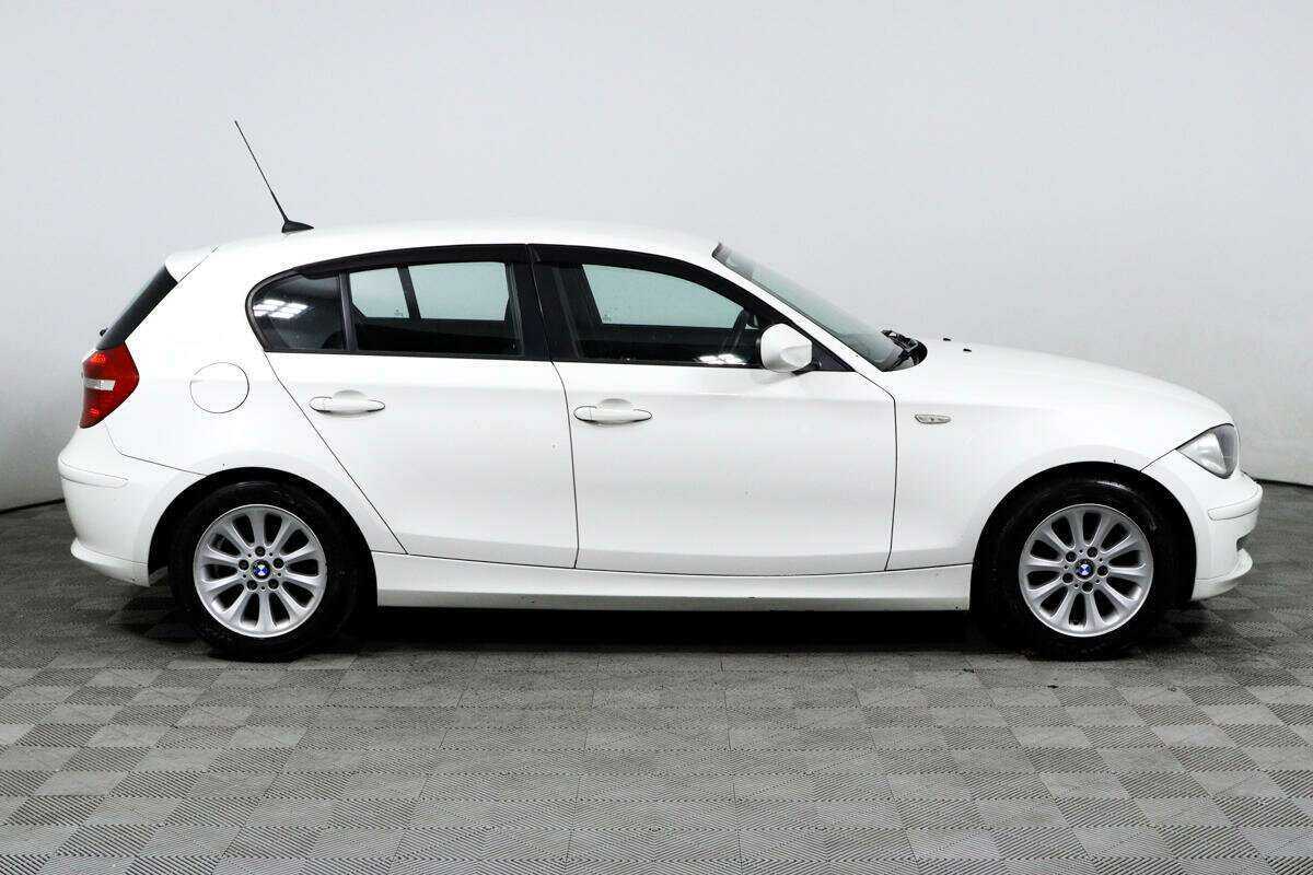 BMW 1 серии с пробегом — 2010 год. Фото: #3
